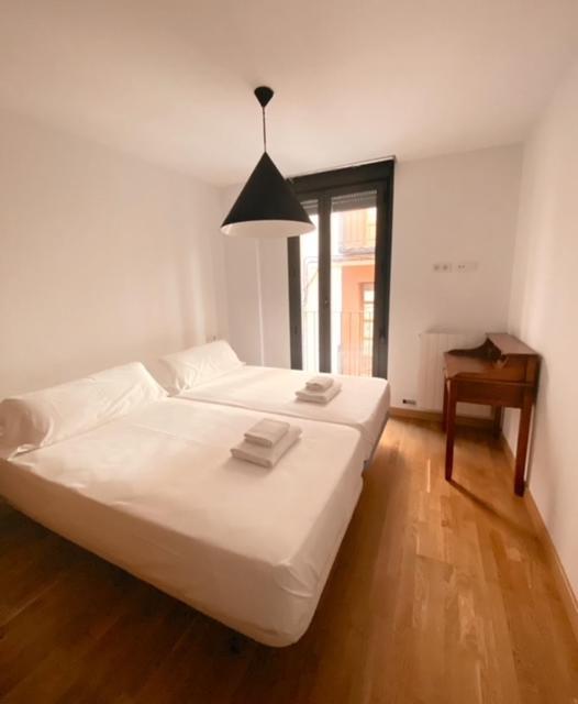 Apartamentos Laurel 로그로노 외부 사진