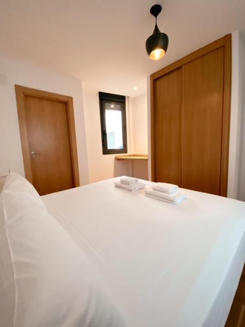 Apartamentos Laurel 로그로노 외부 사진
